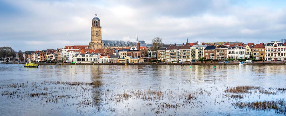 Klimaatadaptief vastgoedbeheer voorkomt kosten bij overstroming en extreem weer.
