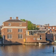 Woningsplitsing zorgt voor snelle winst en verlicht de woningmarkt maar regelgeving belemmert groei.